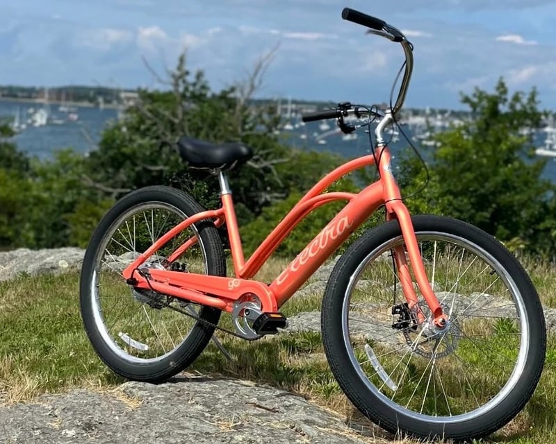 Step-Thru Beach Cruiser E-Bike Rental in Newport