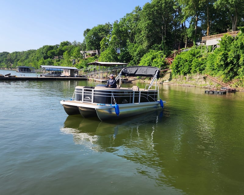 Rent a Tritoon Boat on Grand Lake, Oklahoma