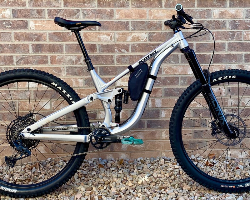 XL Full-Suspension Mountain Bike Rental in Moab