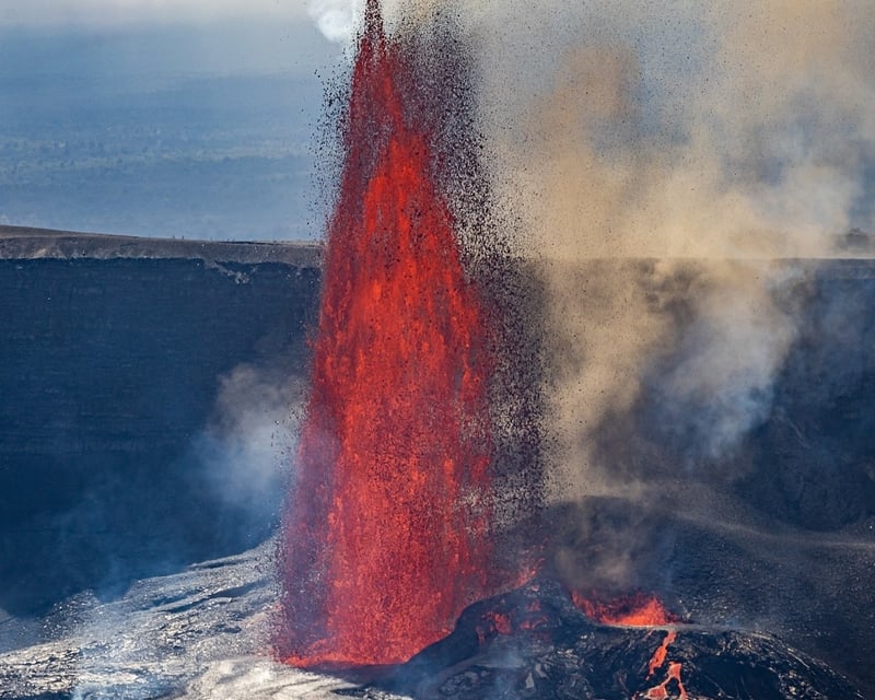 Private Full-Day Big Island Volcano & Stargazing Tour