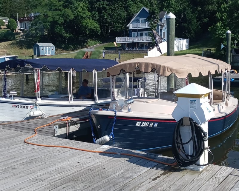 Electric Boat & Sun Cruiser Double Rental near Baltimore