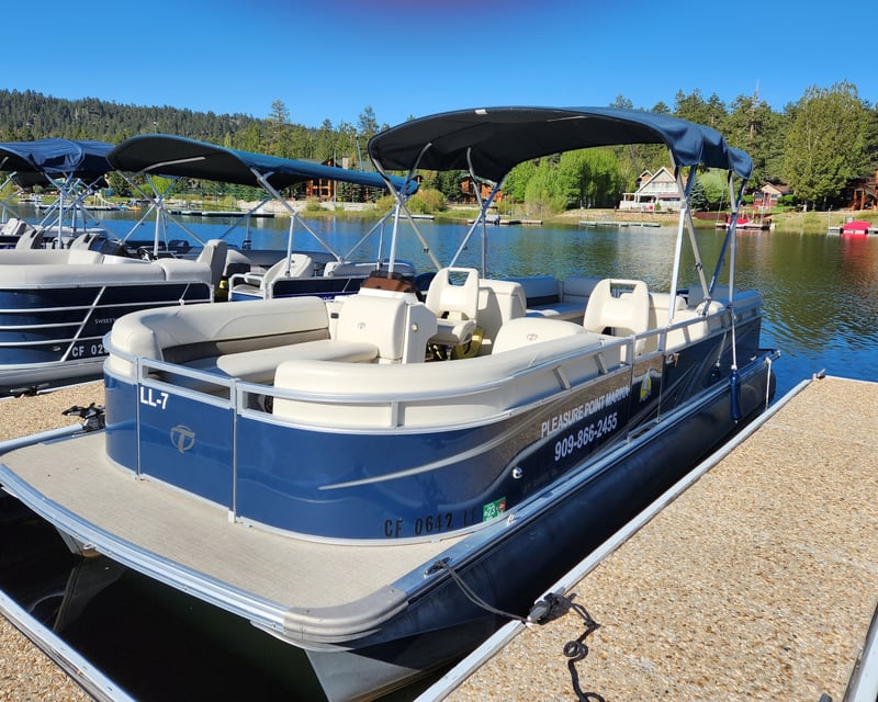 Large Luxury Pontoon Boat Rental on Big Bear Lake