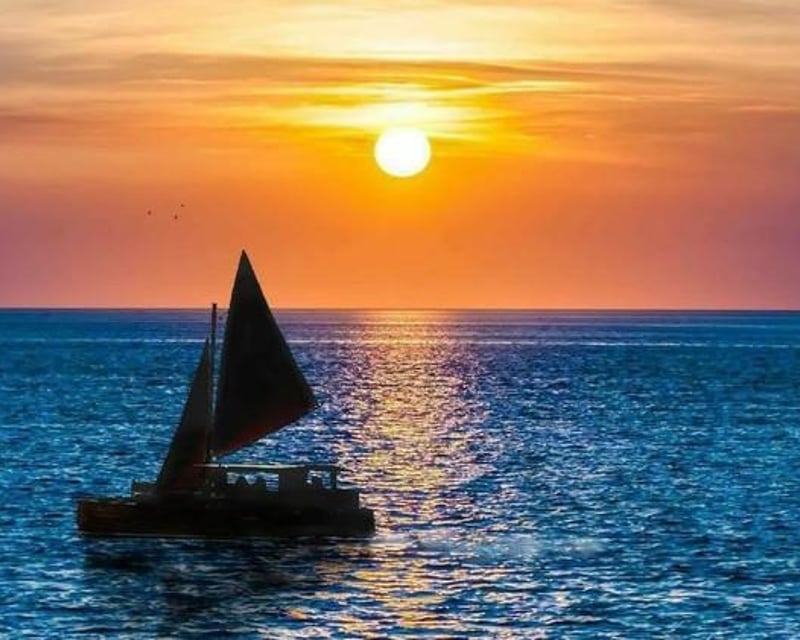 Oahu Circle Island Tour & Sunset Sail