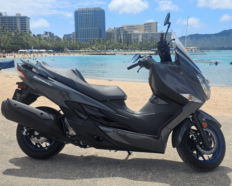 Scooter Rental in Honolulu on a 400cc Suzuki Burgman