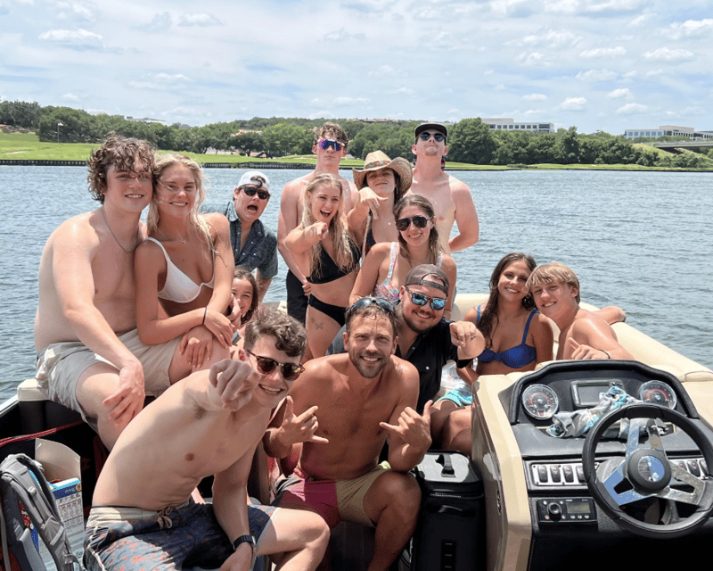 Lakeside Bar Hop Boat Tour in Lake Ozark