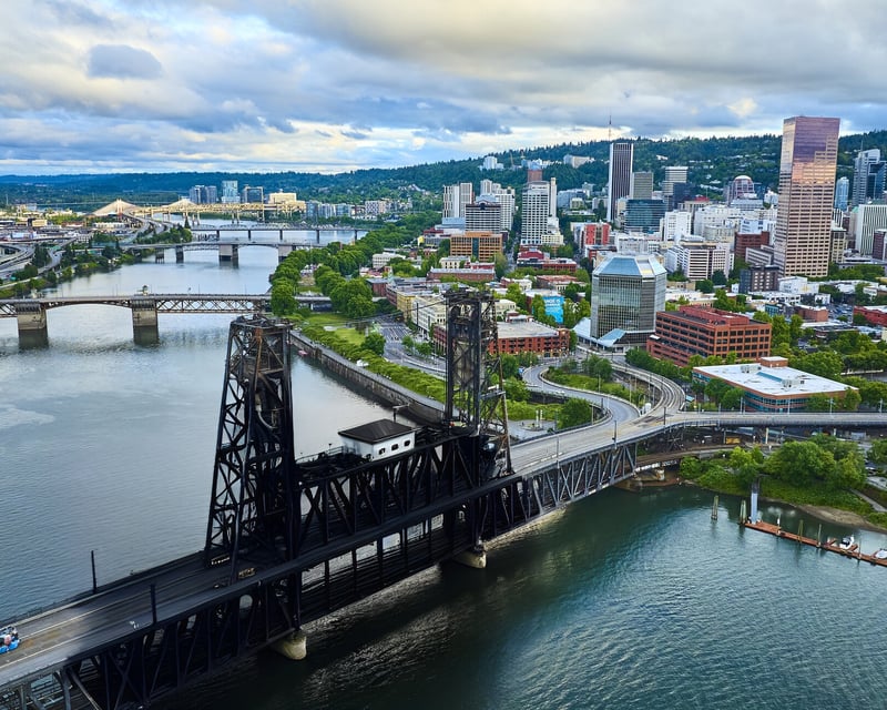 Portland City Tour & Columbia River Gorge Waterfalls