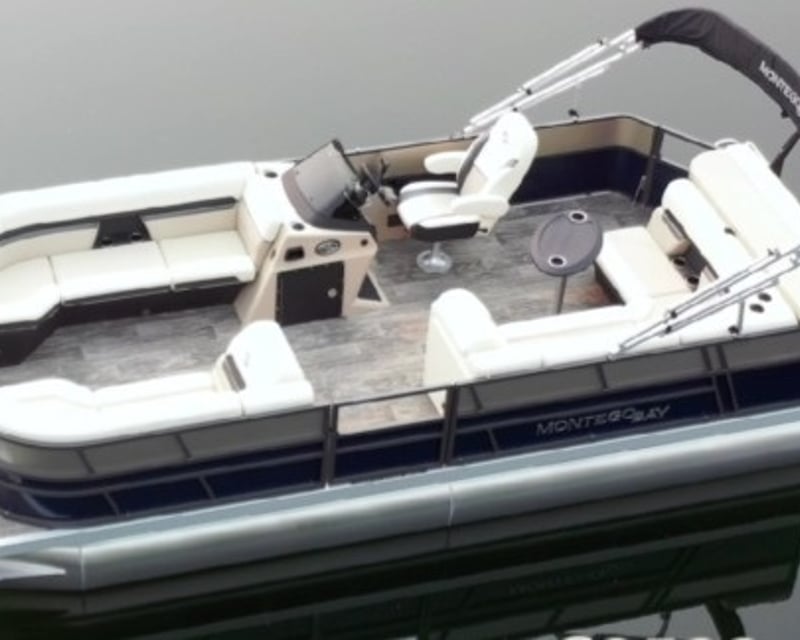 22' Tritoon Rental in Lake City