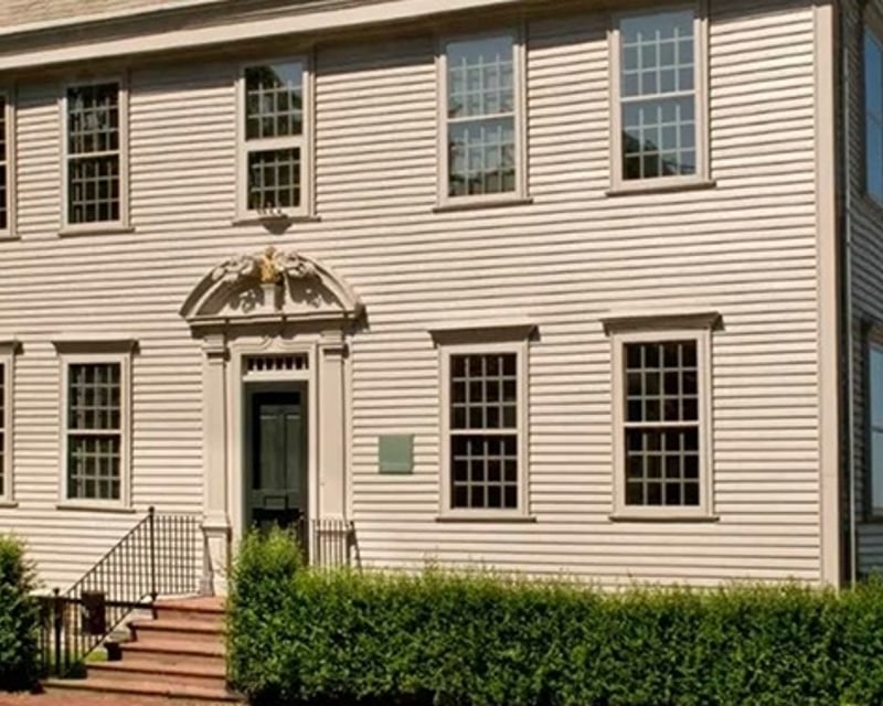 Private Colonial History Pedicab Tour in Newport, RI