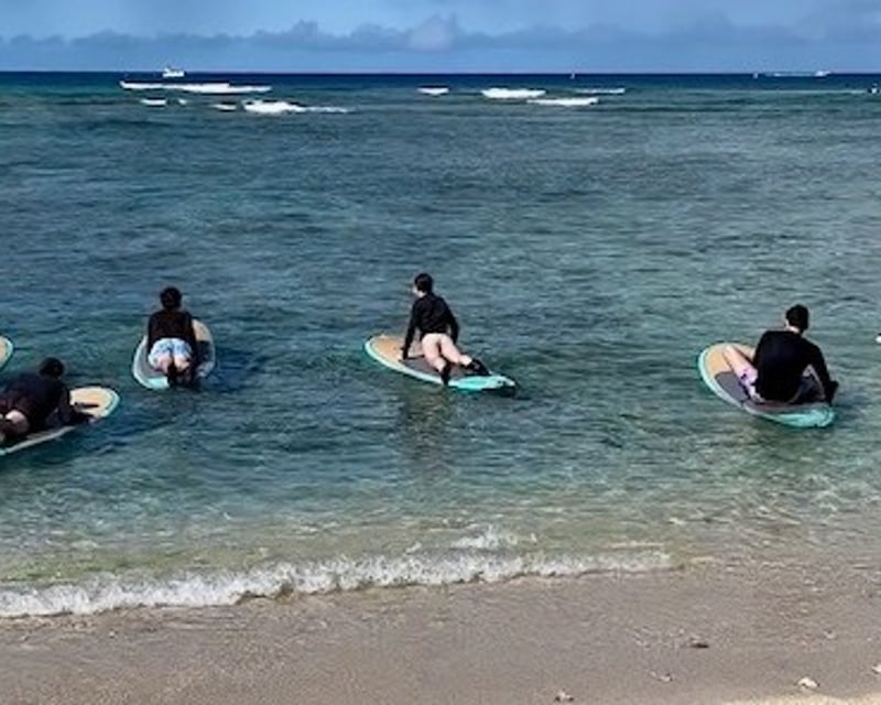 Private Group Surf Lesson in Honolulu