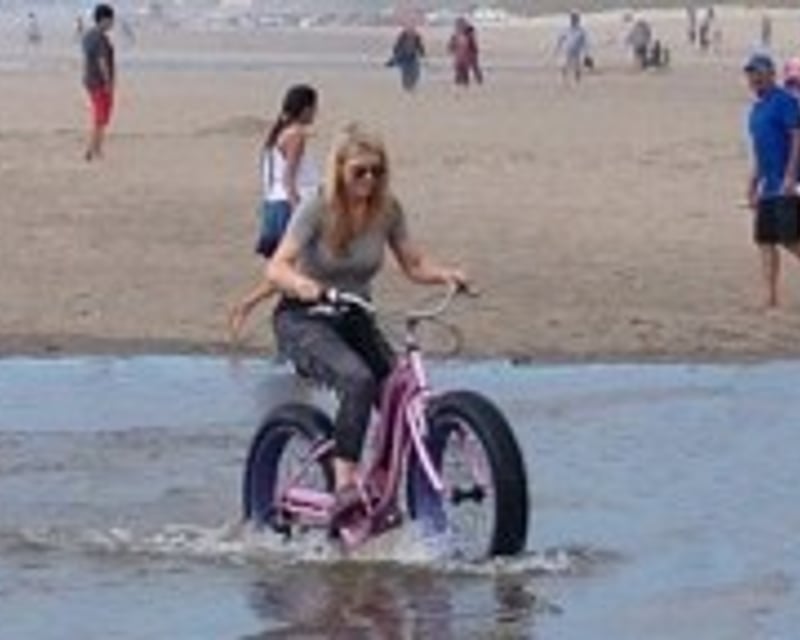 10.5-Mile Guided Fat Bike Tour of Siletz Bay
