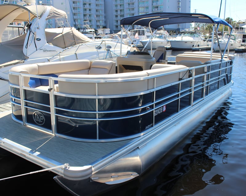 Half-Day Pontoon & Tritoon Rental in North Myrtle Beach