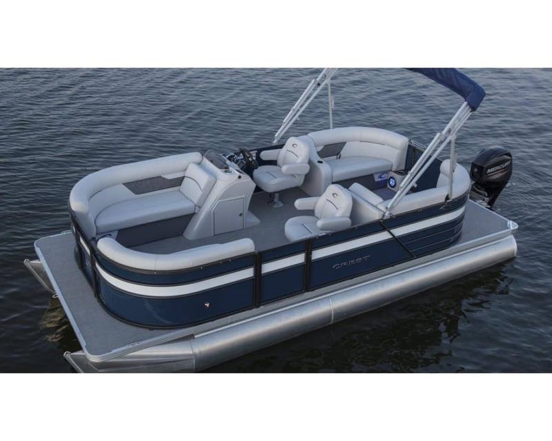 22' Pontoon Boat Rental in Leland