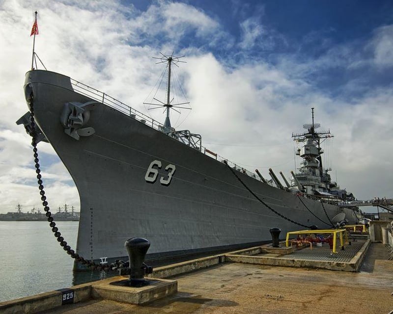 Pearl Harbor USS Arizona & Missouri Guided Tour