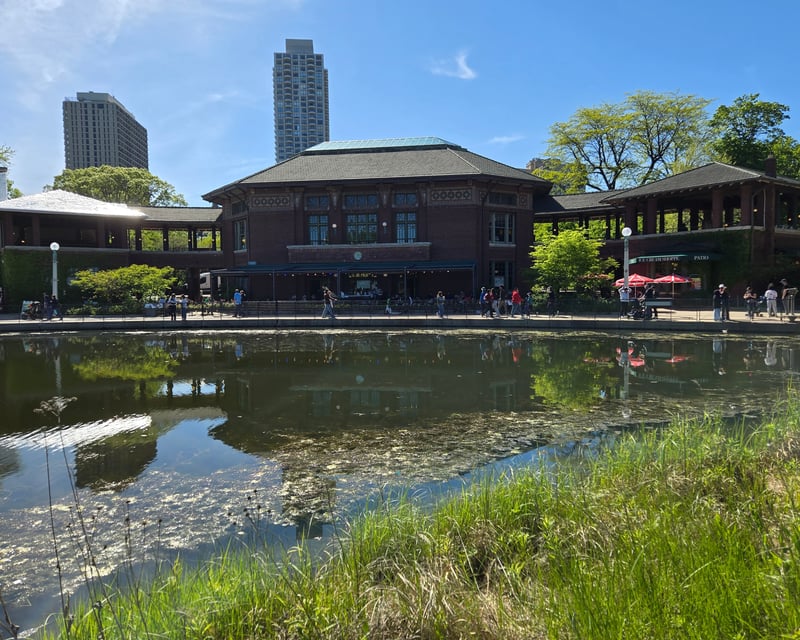Private Lincoln Park Zoo, Conservatory & Museum Tour