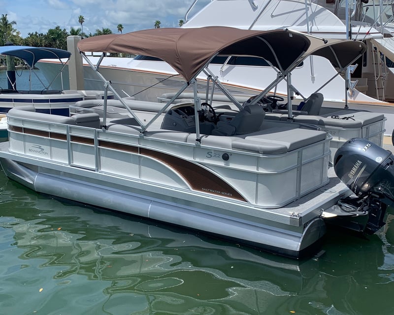 22' Pontoon Boat Rental on the Intracoastal in Venice