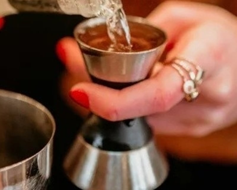 Private Mobile Cocktail Making Workshop in California