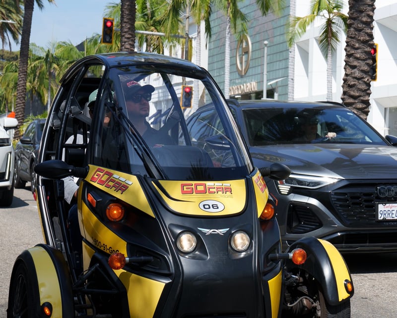Self-Drive Talking Car Tour from Hollywood to Santa Monica
