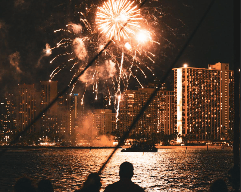 Friday Night Fireworks Cruise In Honolulu