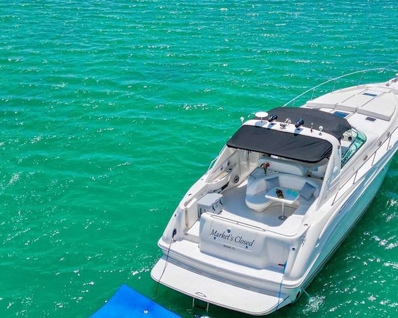 Miami Nighttime Yacht Charter
