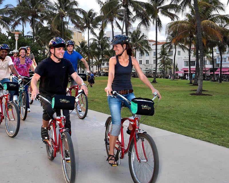 Guided Bike & Food Tour in Miami Beach