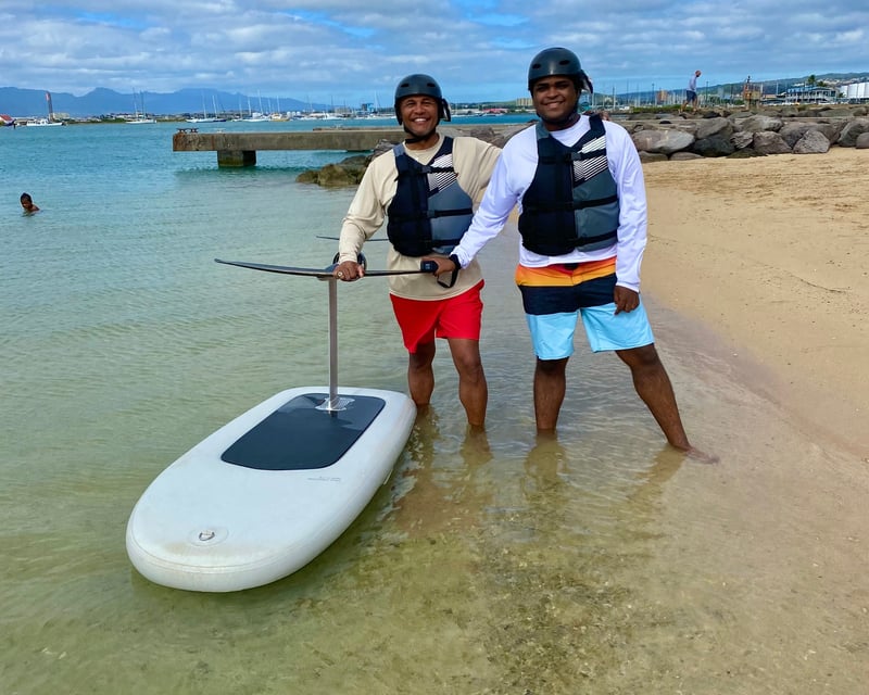 Private Group eFoil Lesson in Honolulu