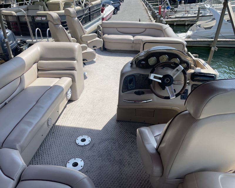27' Pontoon Boat Rental on the South River, Edgewater