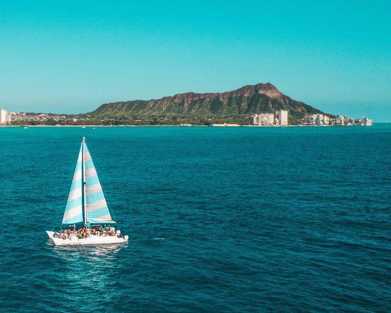 Private Sailing Charter in Honolulu