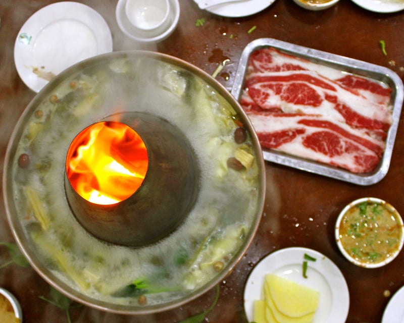 Beijing Hutong Food Tour with Lamb Hotpot