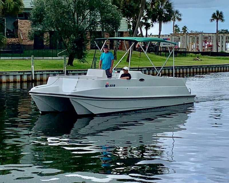 Tritoon Pontoon Boat Rental in Gulf Breeze