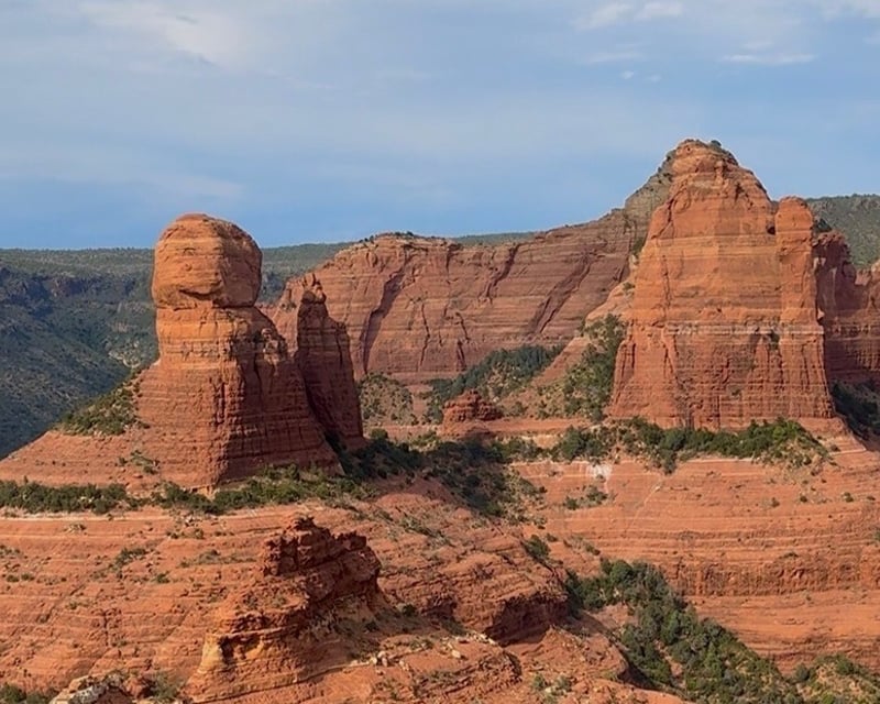 Fly a 10-12 Minute Helicopter Tour in Sedona