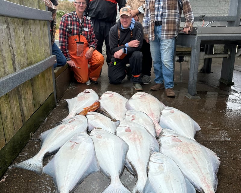 Newport 8-Hour Halibut & Salmon Fishing Trip