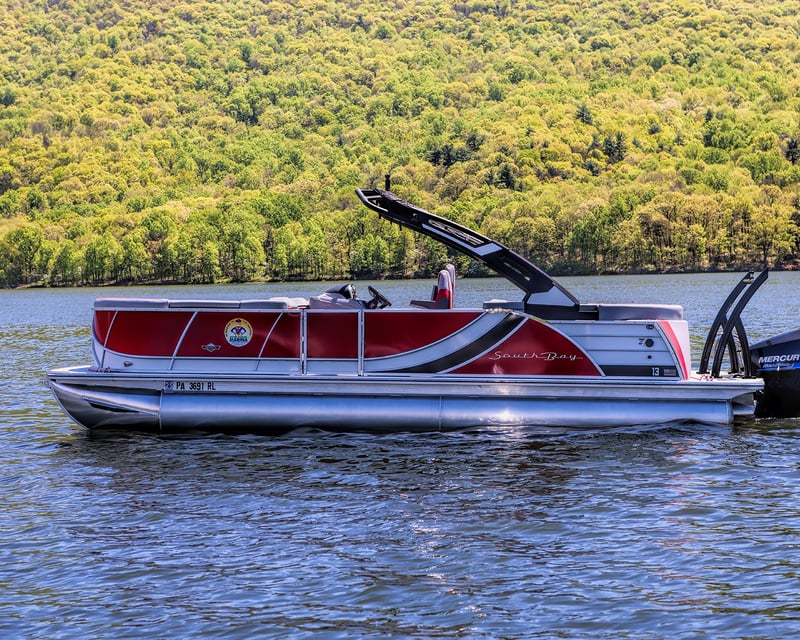 200HP Pontoon Rental in Hesston