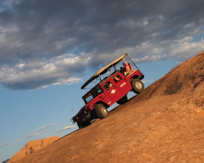 Hell's Revenge Hummer Off-Road Tour in Moab