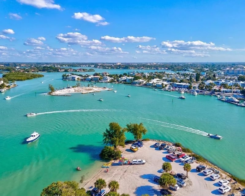 Guided Eco Kayak Tour in Nokomis