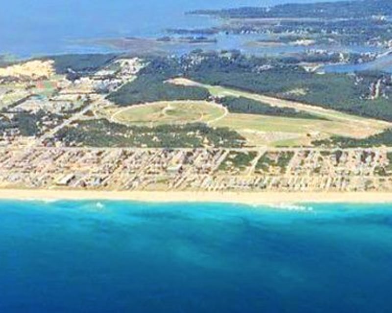 Scenic Airplane Tour of Outer Banks in a Cessna 172