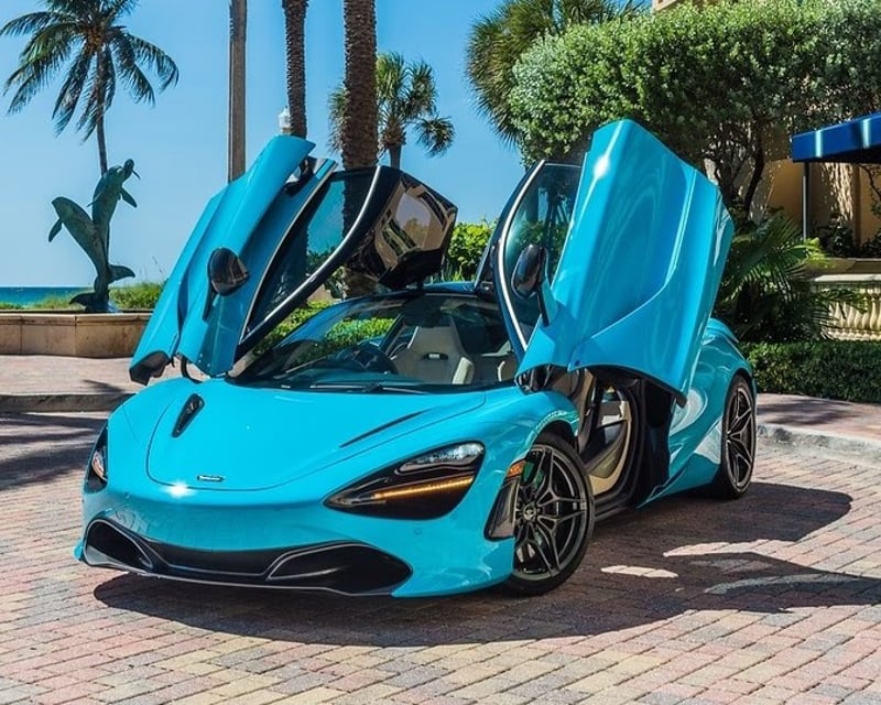 McLaren 720S Rental in Miami
