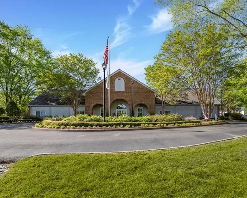 Full-Day E-Bike Rental near Colonial Williamsburg