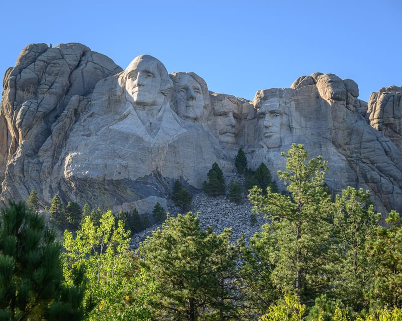 Mount Rushmore Day Tour from Rapid City with Dinner Show