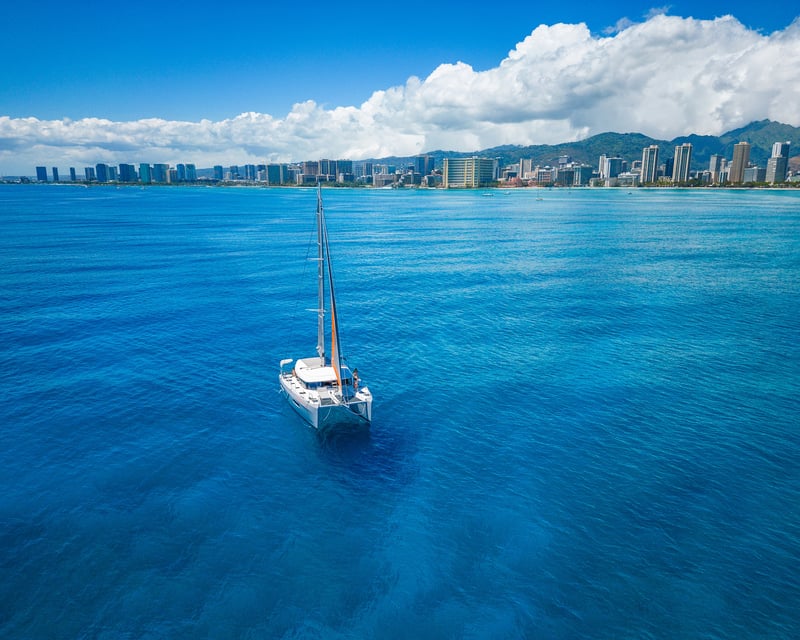 Honolulu Private 40' Sailing Catamaran Charter