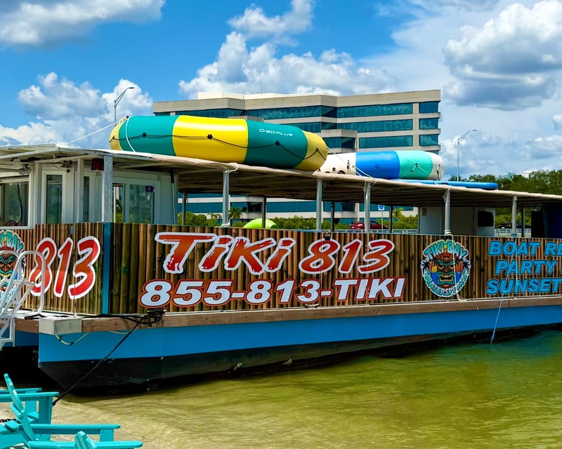Tampa Round-Trip Water Taxi to Whiskey Joe's