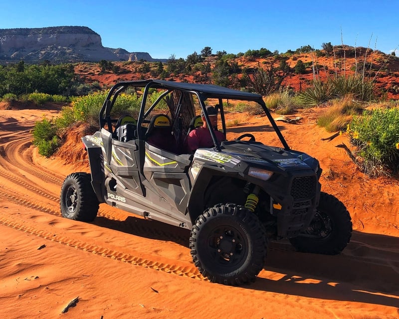 UTV Tour to Peek-A-Boo Slot Canyon From Glendale