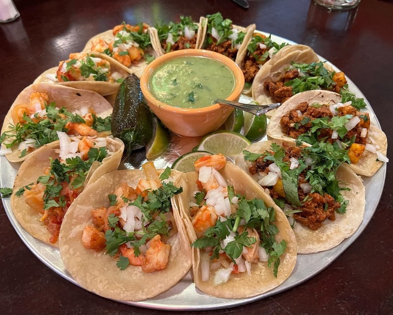 New Mexican Food & Margarita Walking Tour of Santa Fe Plaza