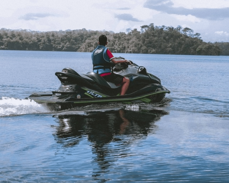 Jet Ski Honeymoon Island on a 90-Minute Tour