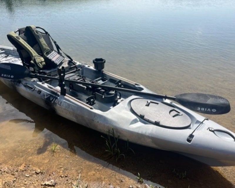 Half-Day Fishing Kayak Rental in Beattyville, KY