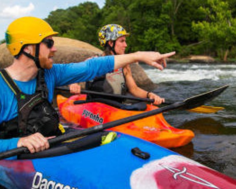 Beginner Whitewater Kayaking Class in Richmond