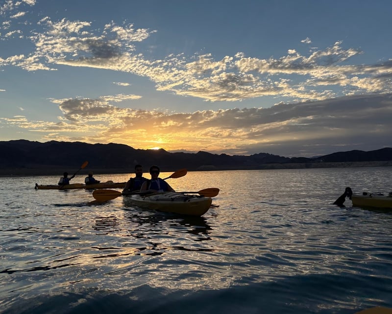 Emerald Cave Kayak Tour With Hoover Dam Walk
