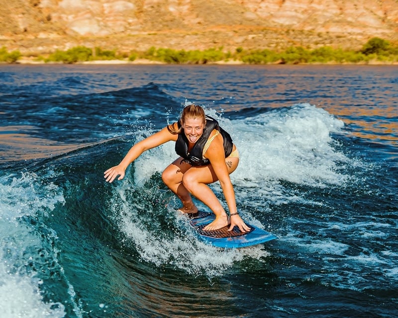 Surf, Pontoon & Deck Boat Rental at Quail Creek State Park