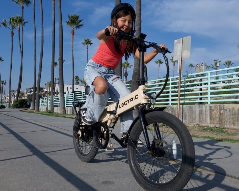 Kids & Teens E-Bike Rental in Manhattan Beach