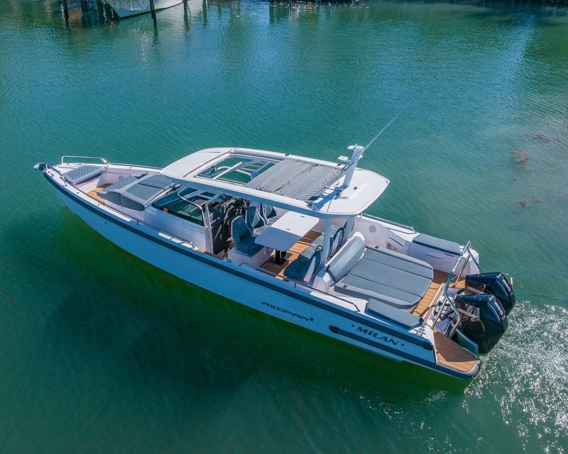34' Private Boat Charter in Miami Beach