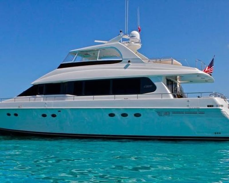 Private 80' Luxury Yacht Charter in St. Petersburg